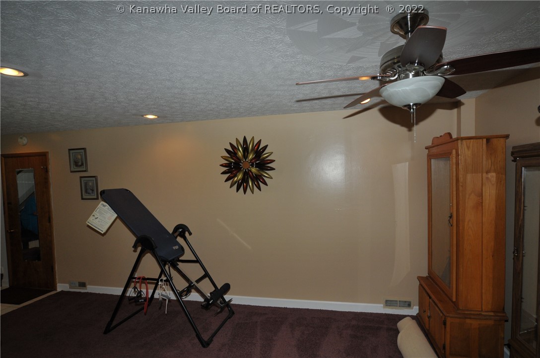 1820 Huber Road Charleston, WV 25314 - Photo 30 of 30 Family Room