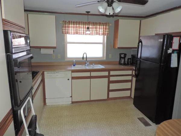 $449,900 | 9 Westbury Road, Meredith, NH 03253