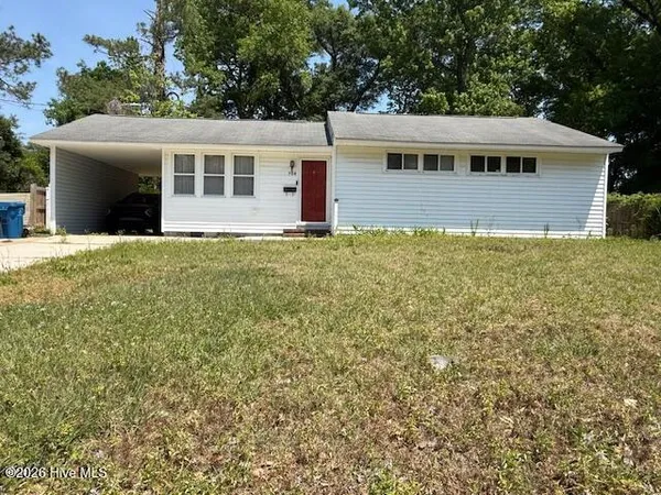 $1,400 | 508 Henderson Drive, Jacksonville, NC 28540