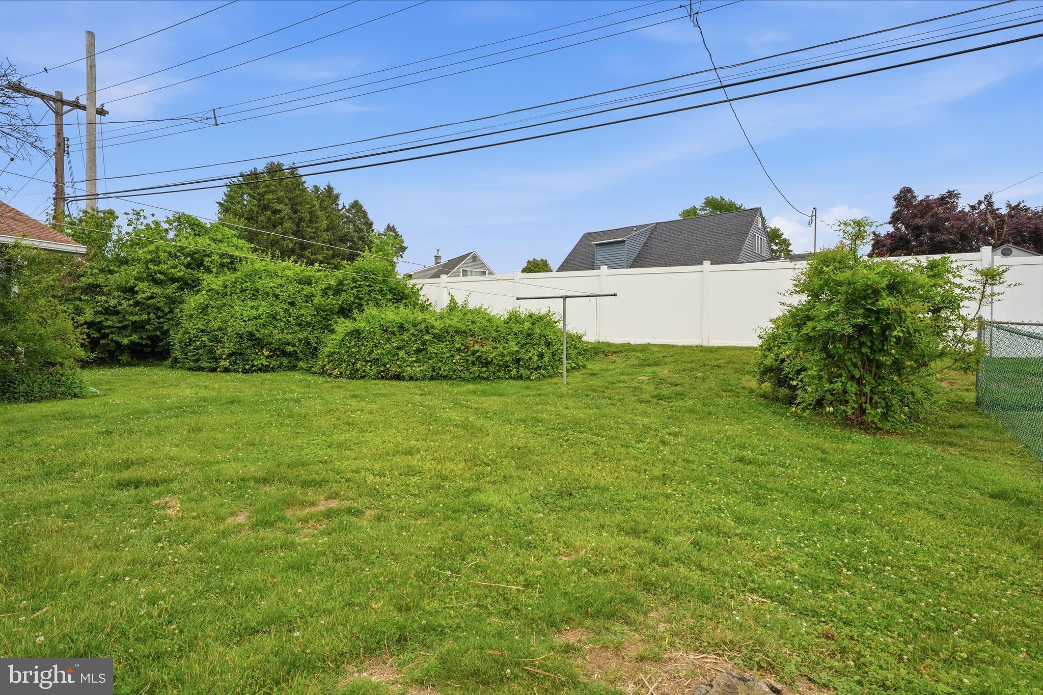 58 Trail Road Levittown, PA 19056 - Photo 27 of 32 Rear Yard