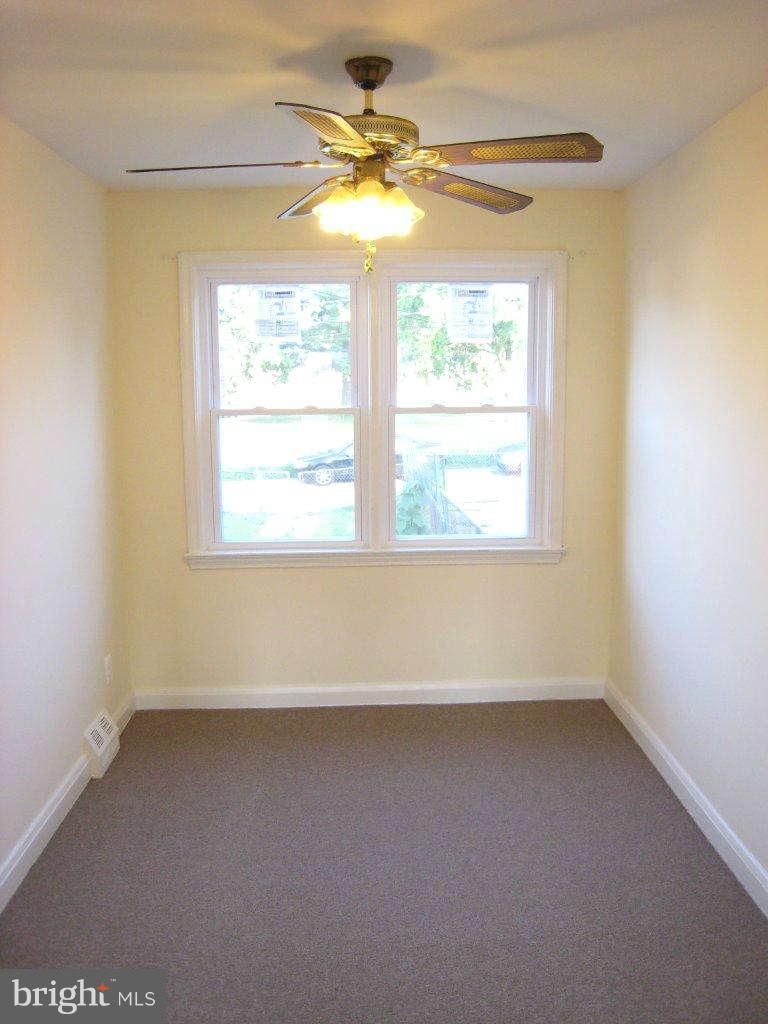579 Welbrook Road Baltimore, MD 21221 - Photo 5 of 18 Dining Room