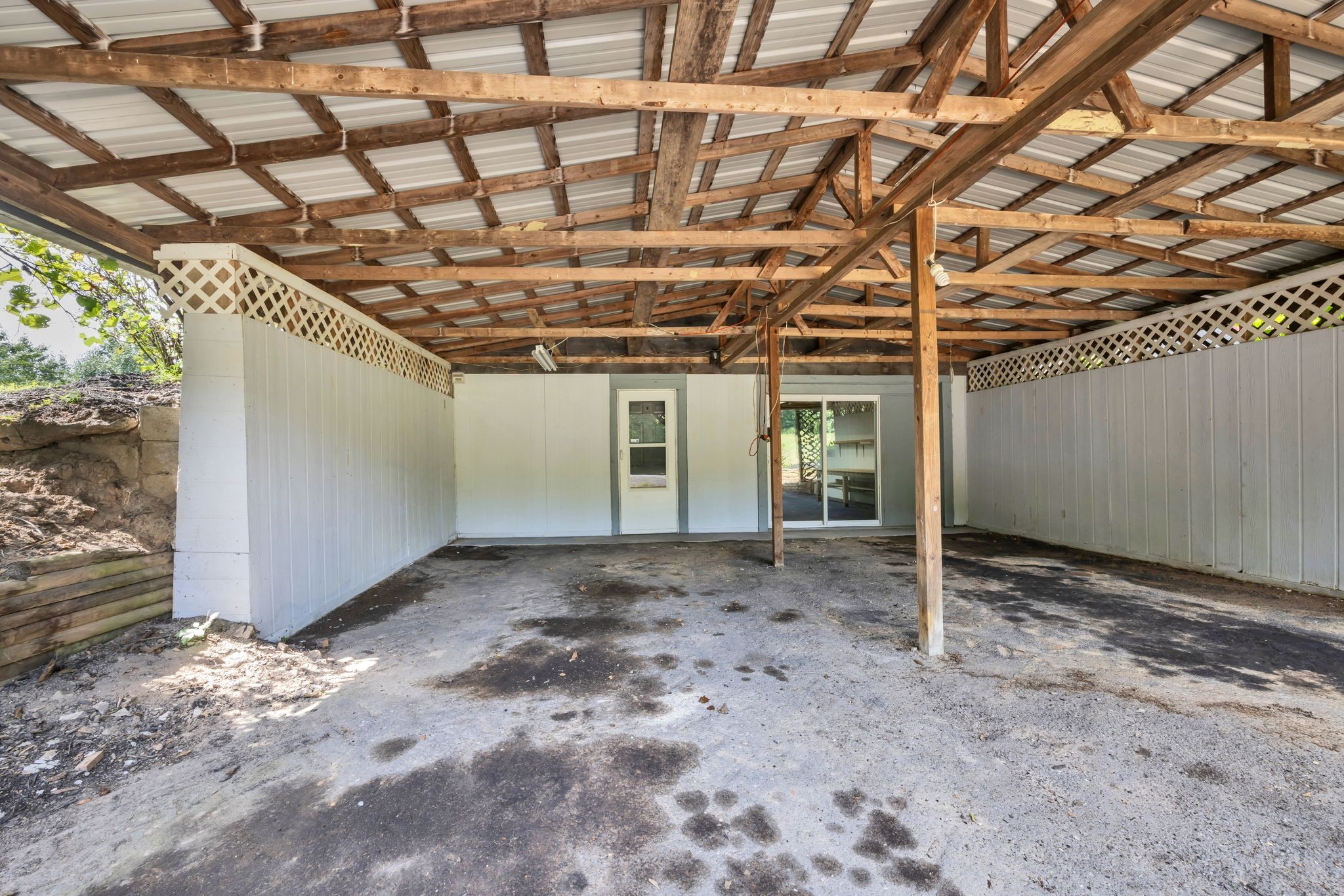 2580 Petty Road Charlotte, TN 37036 - Photo 23 of 32 Gallery Image 23