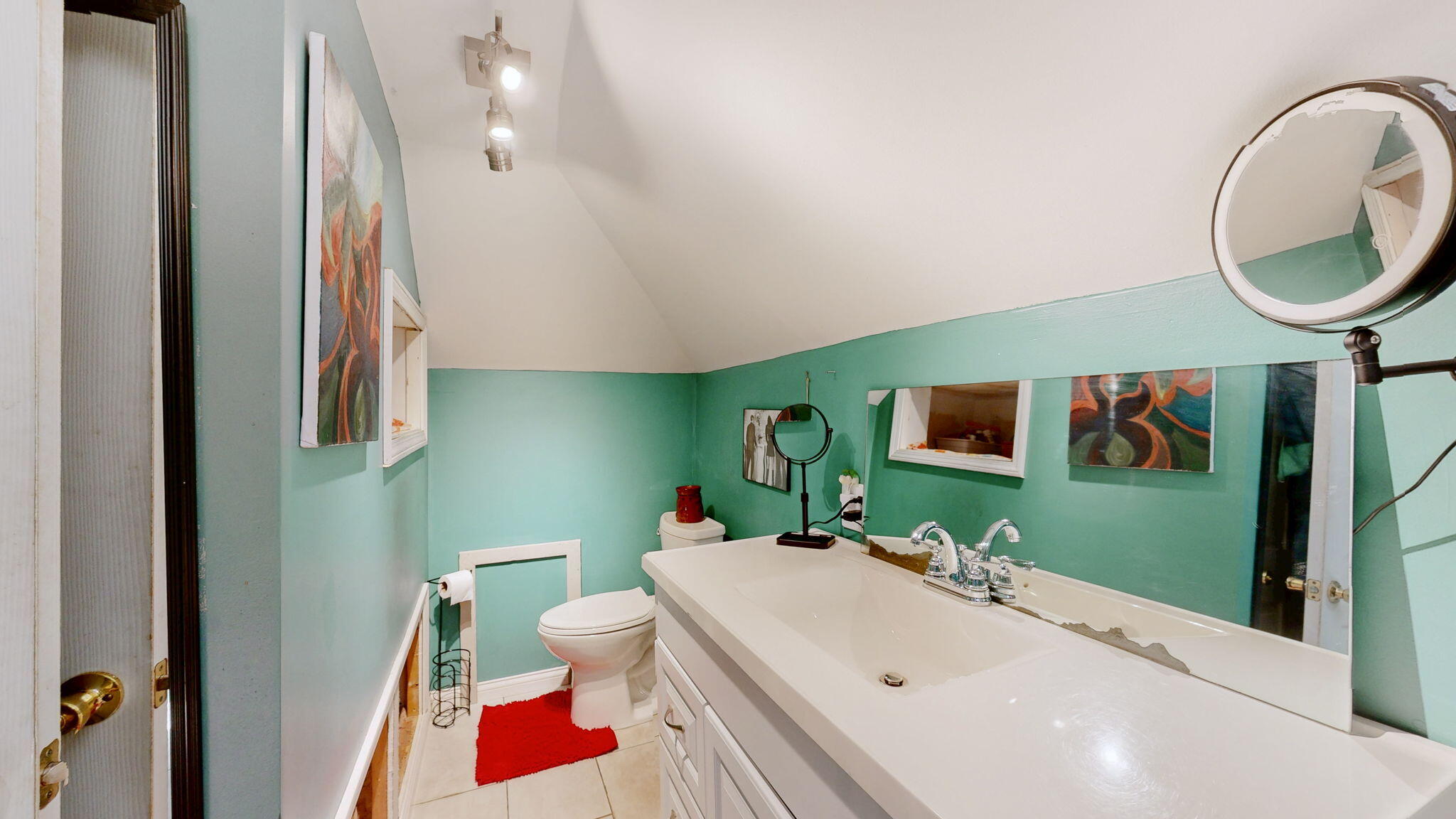 645 Heron Road Murray, KY 42071 - Photo 23 of 27 Upstairs Bathroom