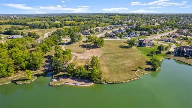 $1,395,000 | 10700 Northeast 106th Terrace, Kansas City, MO 64157