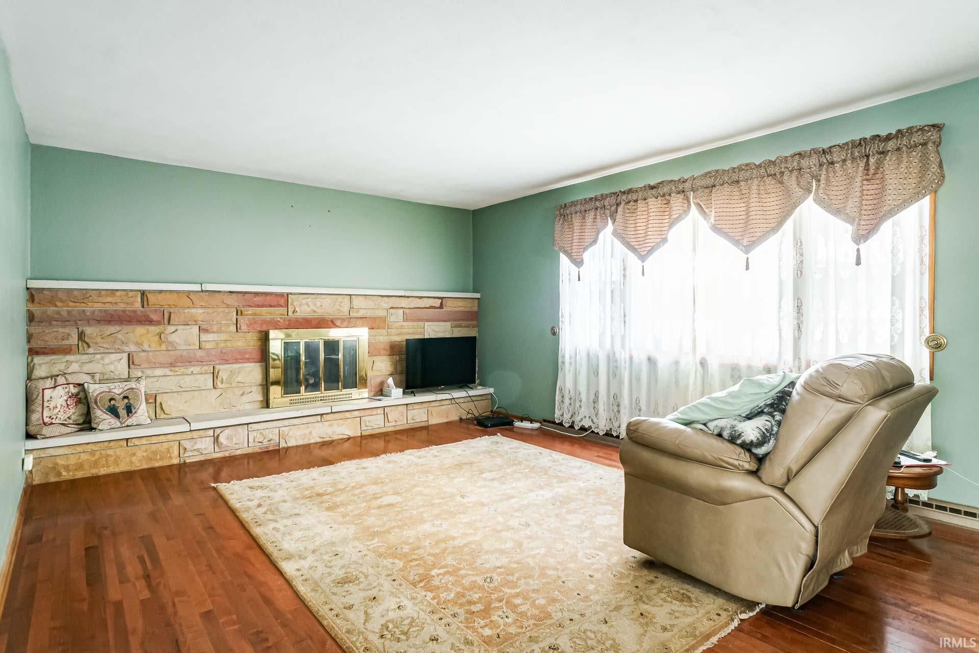 16724 Ireland Road Mishawaka, IN 46544 - Photo 3 of 26