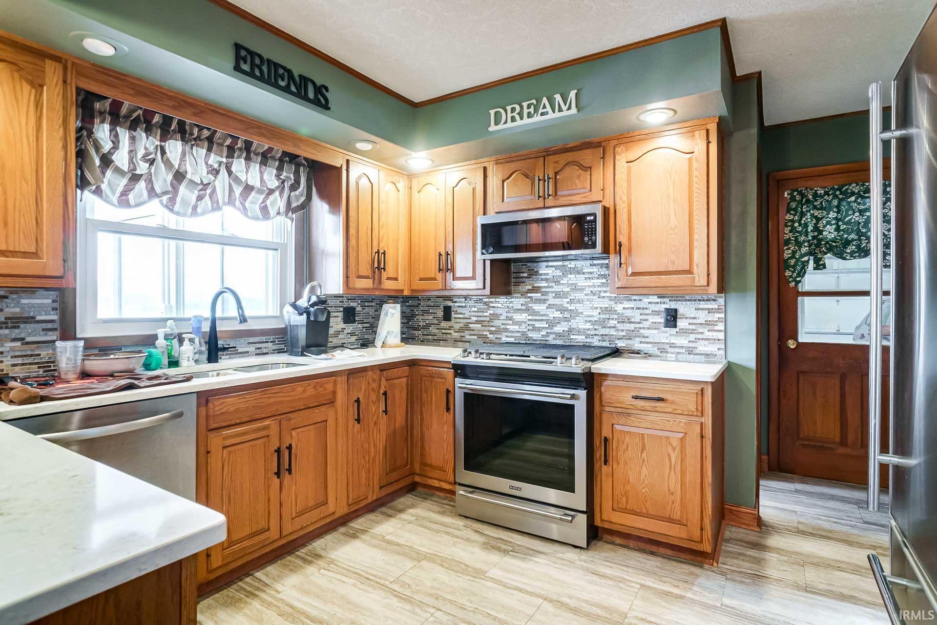 16724 Ireland Road Mishawaka, IN 46544 - Photo 4 of 26