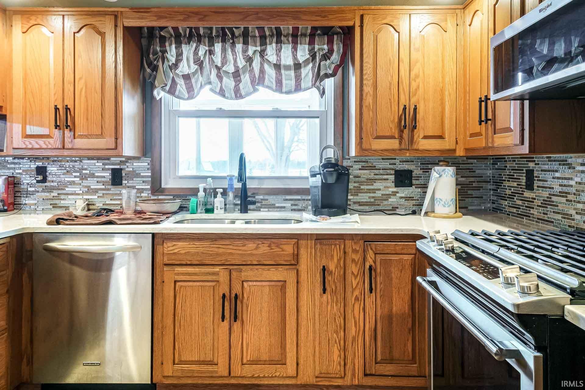 16724 Ireland Road Mishawaka, IN 46544 - Photo 7 of 26