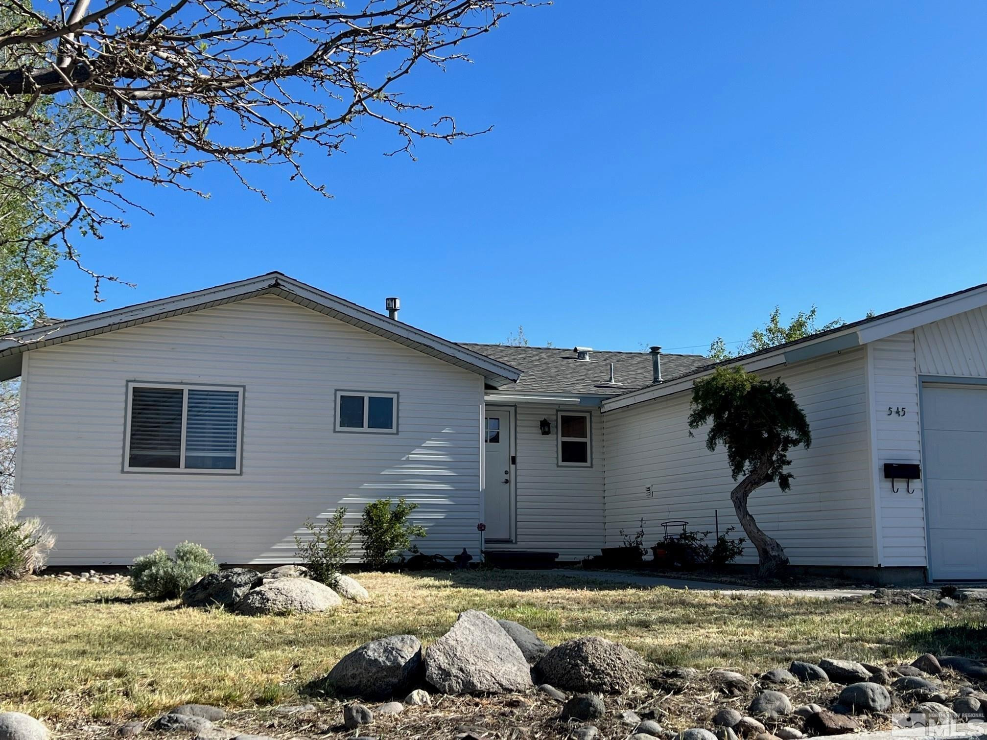 545 Wellington Way Reno, NV 89506 - Photo 4 of 16 Photo 4
