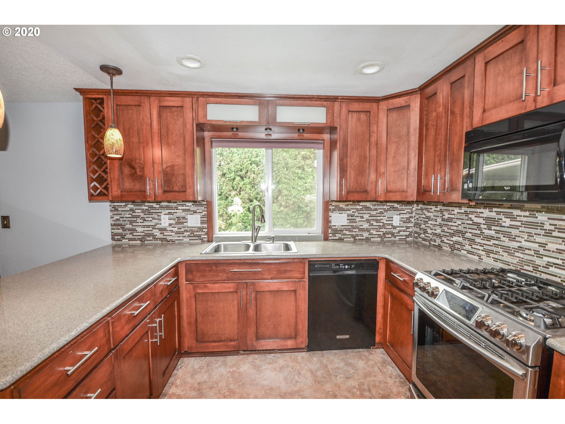 1772 Talawa Court Northeast Keizer, OR 97303 - Photo 10 of 29 Gallery Image 10