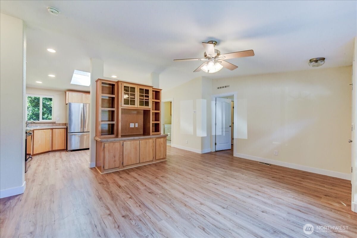 3315 207th Place Southeast Bothell, WA 98012 - Photo 14 of 24 Gallery Image 14