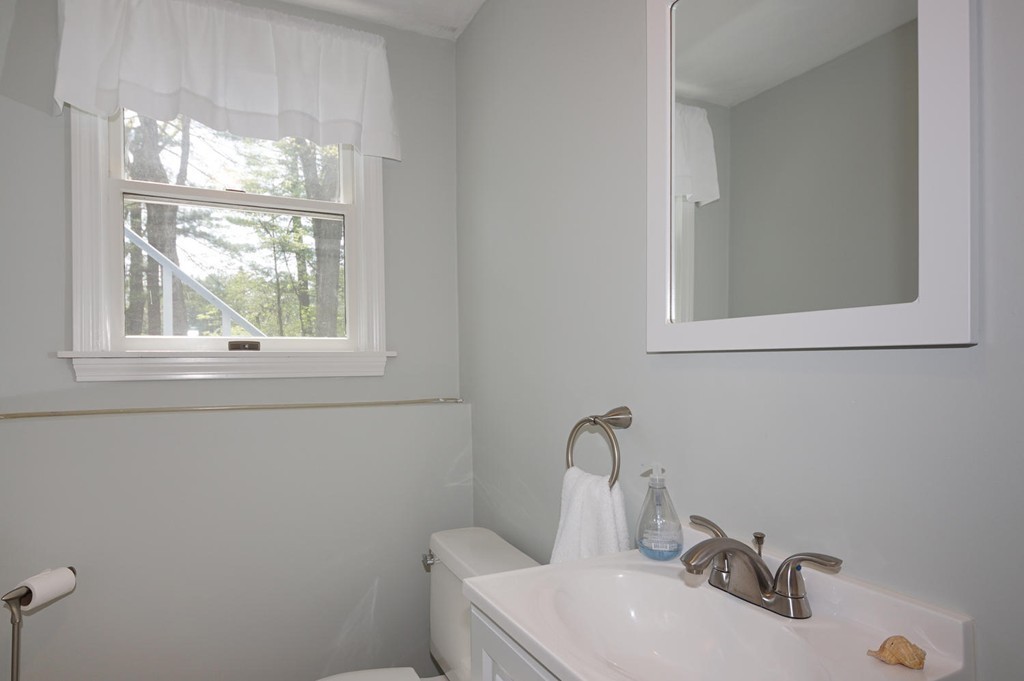 95 Stone Road Sudbury, MA 01776 - Photo 14 of 21 Gallery Image 14