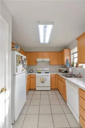 $2,250 | 2427 Pintail Loop, College Station, TX 77845