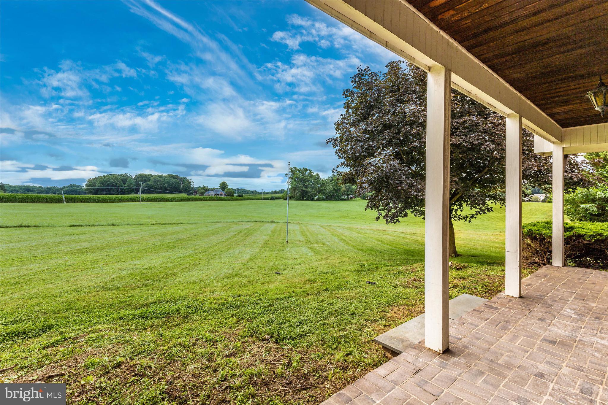 24520 Halterman Road Gaithersburg, MD 20882 - Photo 4 of 33 Gallery Image 4