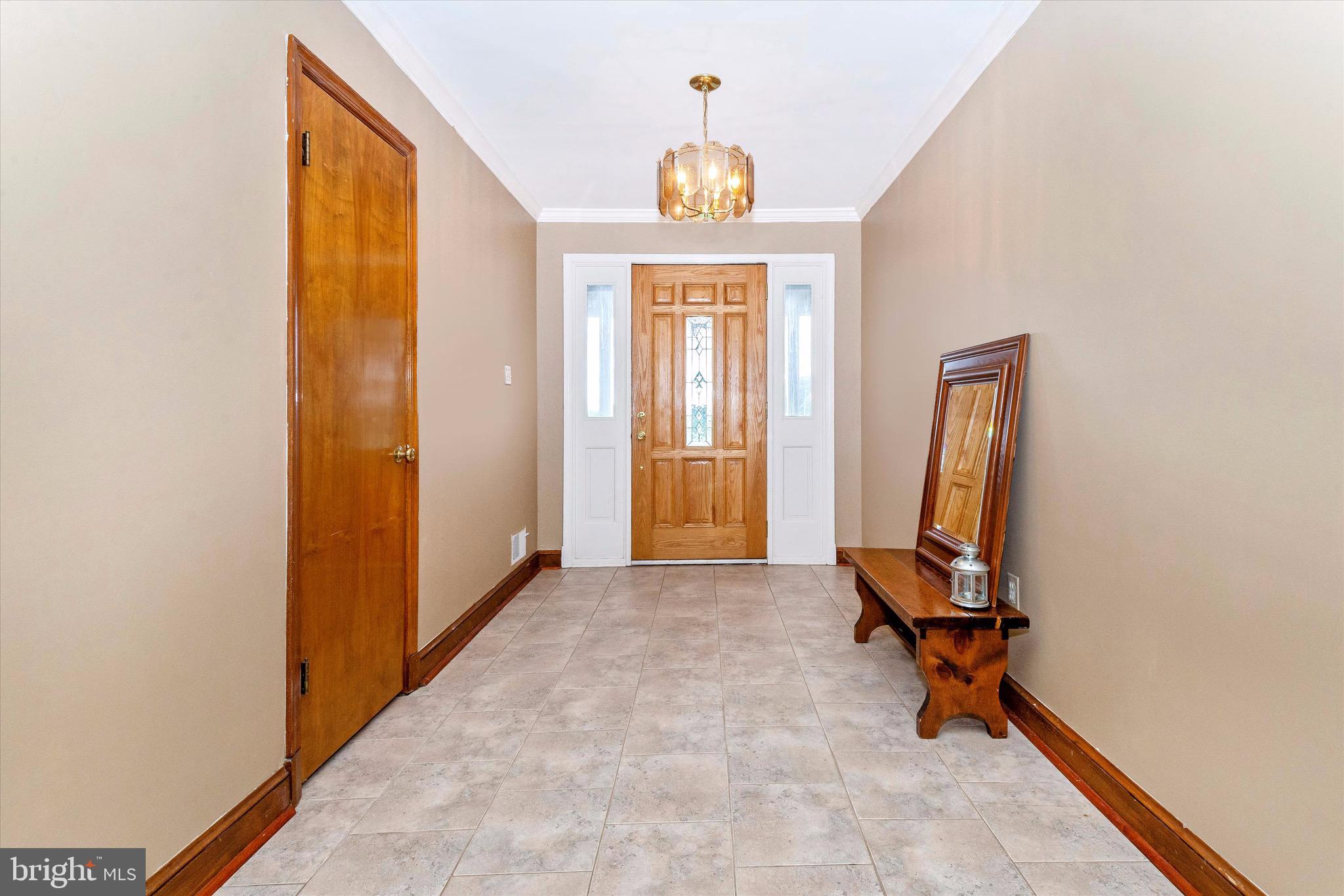 24520 Halterman Road Gaithersburg, MD 20882 - Photo 5 of 33 Gallery Image 5