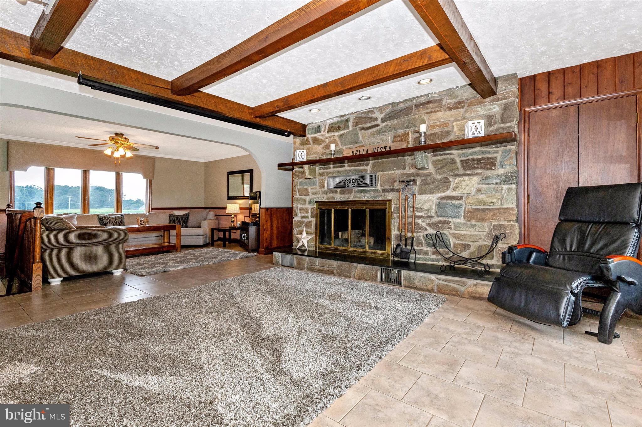 24520 Halterman Road Gaithersburg, MD 20882 - Photo 6 of 33 Gallery Image 6