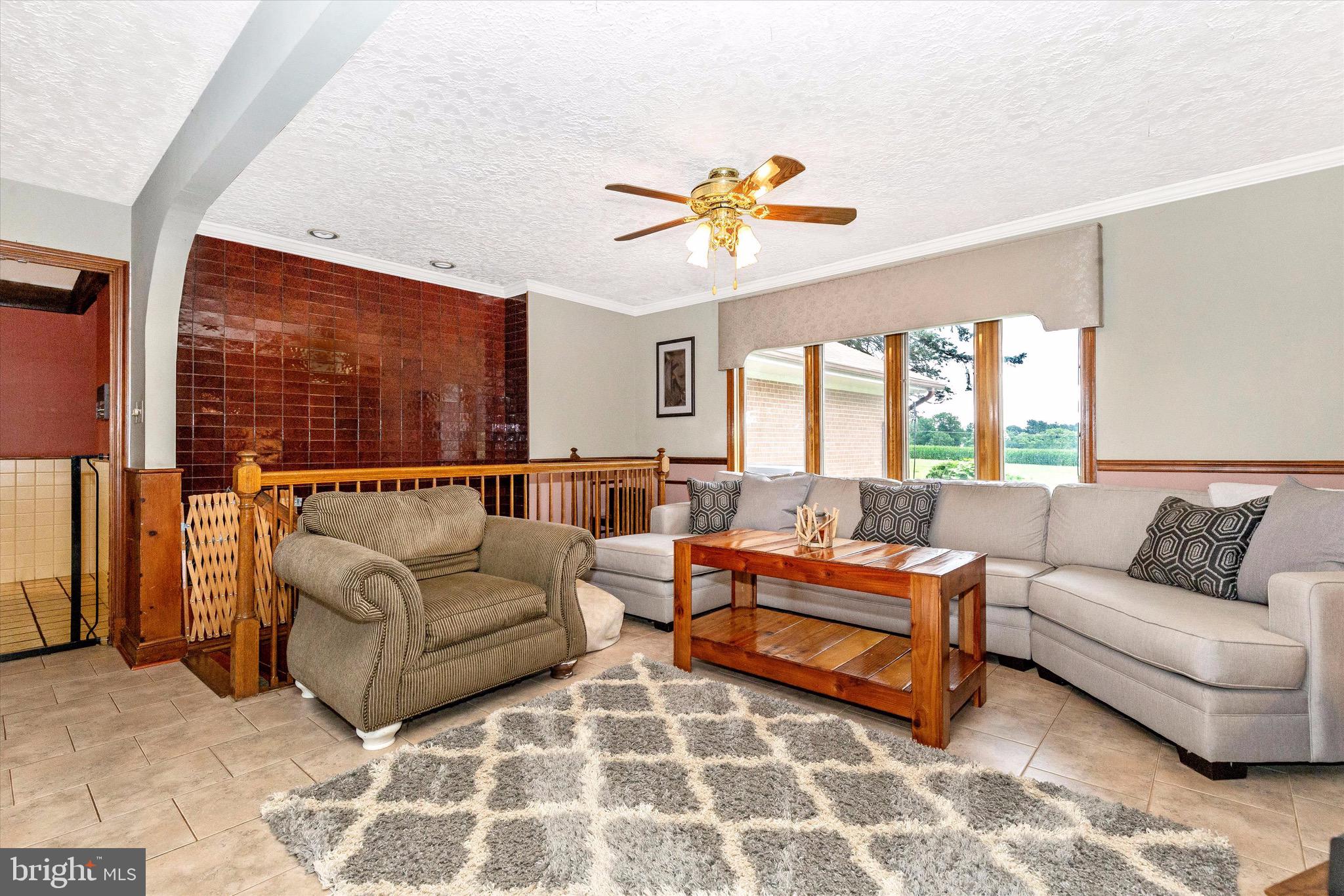 24520 Halterman Road Gaithersburg, MD 20882 - Photo 9 of 33 Gallery Image 9