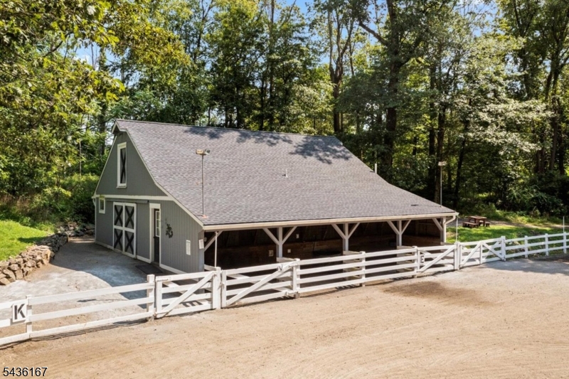 41 Farmersville Road Califon, NJ 07830 - Photo 27 of 38
