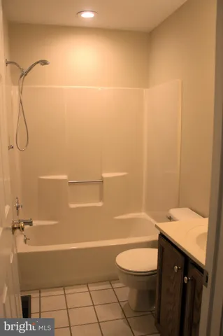 $2,700 | 4302 Fox Pointe Court, Glen Mills, PA 19342