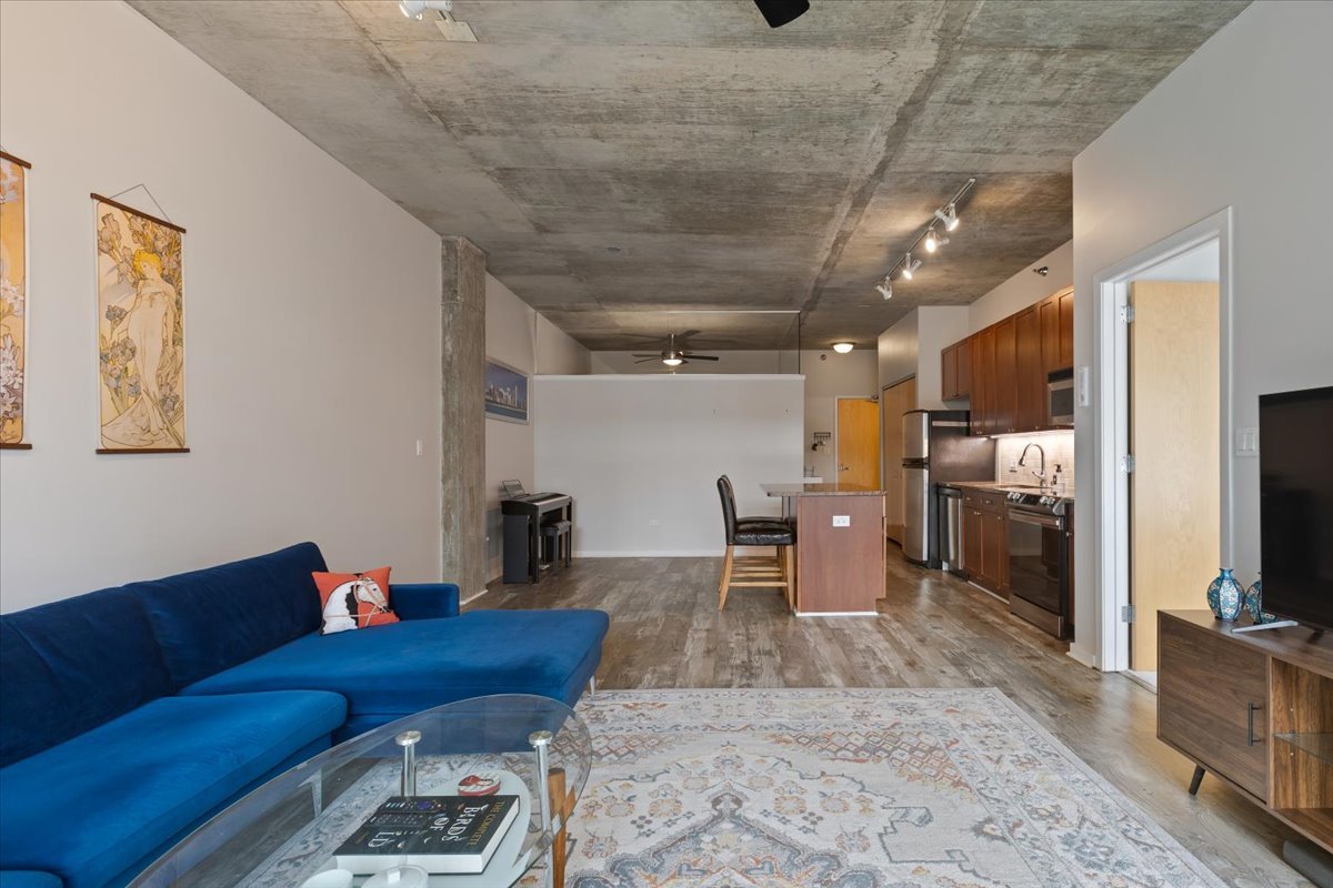 321 South Sangamon Street, Unit 508 Chicago, IL 60607 - Photo 16 of 28