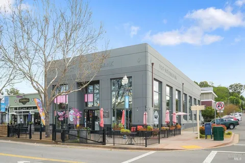 $950,000 | 13 Idro Way, Novato, CA 94945