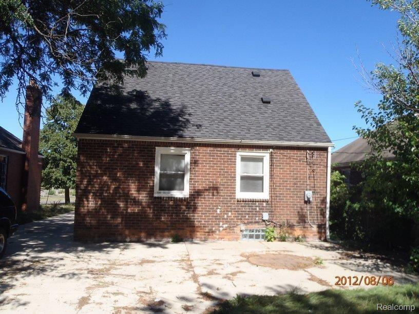 5599 Alter Road Detroit, MI 48224 - Photo 4 of 13 P8060072.JPG