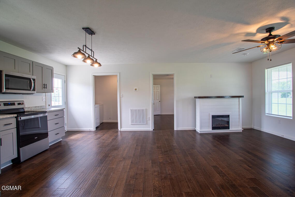 322 Harrison Ferry Road White Pine, TN 37890 - Photo 2 of 39
