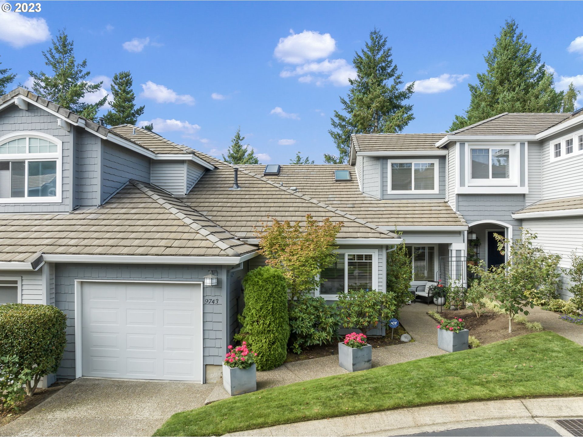 9743 Northwest Silver Ridge Loop Portland, OR 97229 - Photo 2 of 33 Gallery Image 2