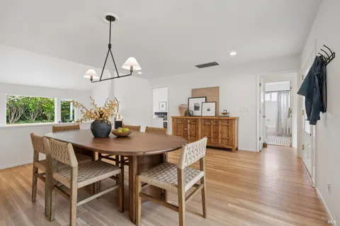 $1,695,000 | 14 Laurelwood Court, San Rafael, CA 94901