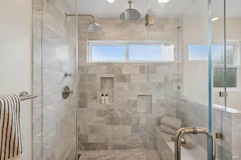 $1,695,000 | 14 Laurelwood Court, San Rafael, CA 94901