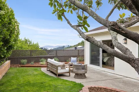 $1,695,000 | 14 Laurelwood Court, San Rafael, CA 94901
