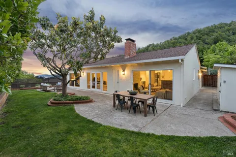 $1,695,000 | 14 Laurelwood Court, San Rafael, CA 94901