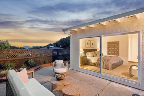 $1,695,000 | 14 Laurelwood Court, San Rafael, CA 94901
