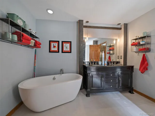 a view of a garden with a tree