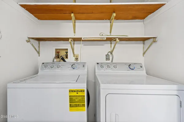 $1,800 | 25 A Pine Lane, Unit 6, Albany, NY 12203