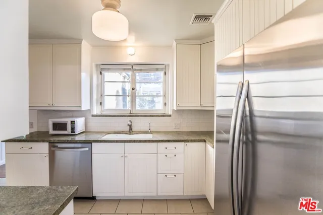 $5,095 | 2230 Midvale Avenue, Los Angeles, CA 90064