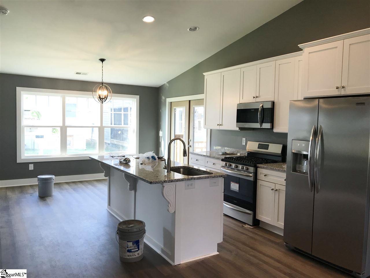 125 Colonial Walk Pickens, SC 29671 - Photo 4 of 22 Gallery Image 4
