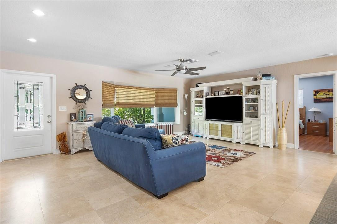 1152 Southwest 20th Street Boca Raton, FL 33486 - Photo 8 of 39 Photo 8