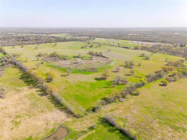 a view of a tennis court