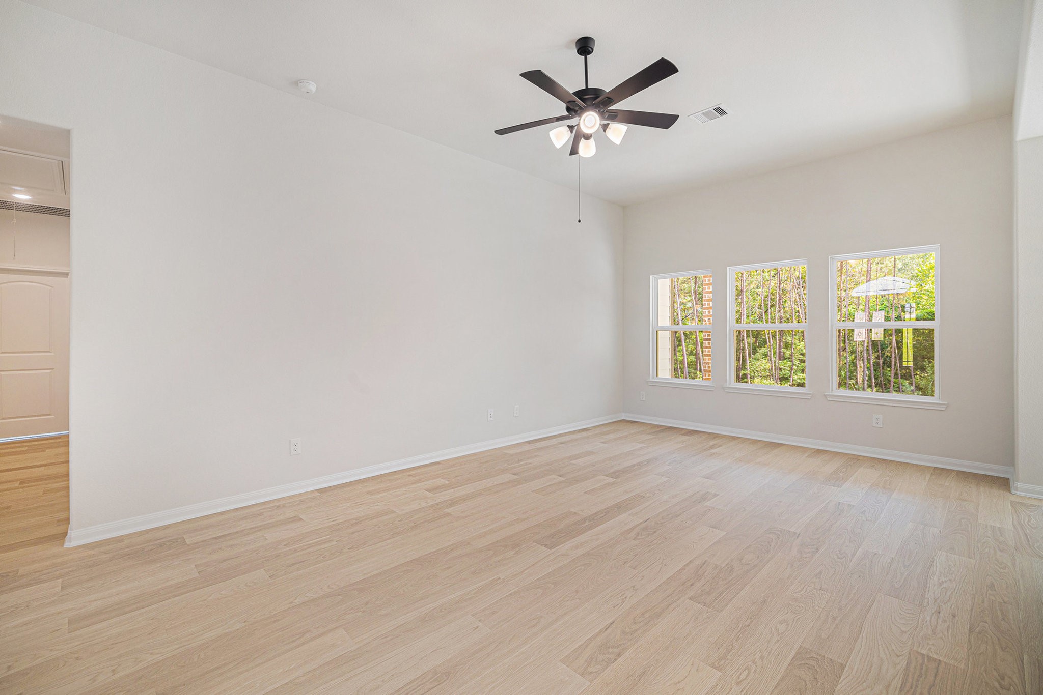 9642 Moss Rose Lane Willis, TX 77378 - Photo 5 of 37