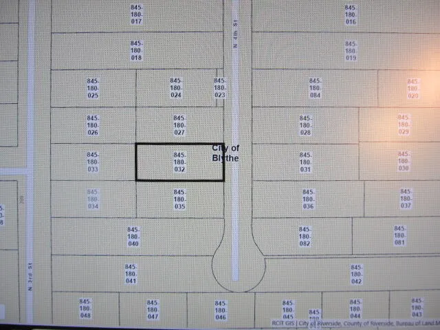 a close up of a shower