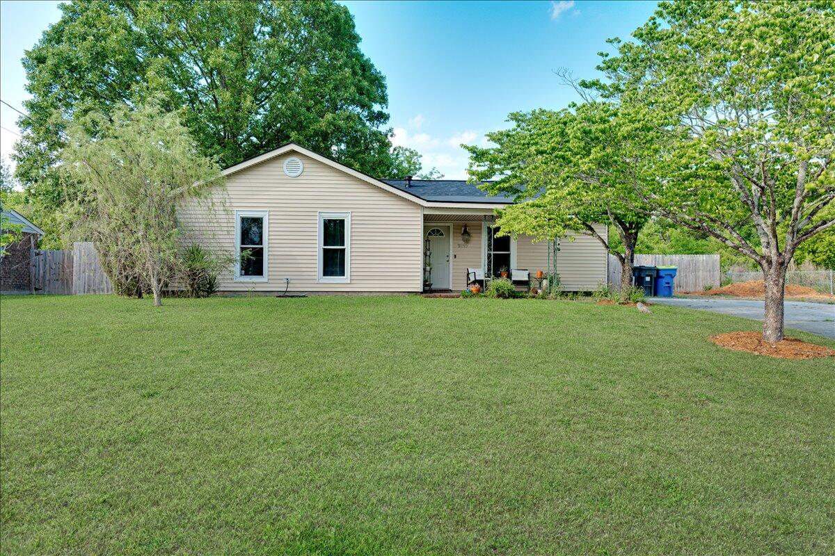 1817 Covington Place Augusta, GA 30906 - Photo 1 of 24 Front of House
