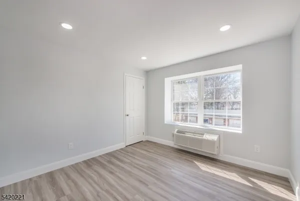 $3,000 | 446 Passaic Street, Unit 3F, Hackensack, NJ 07601