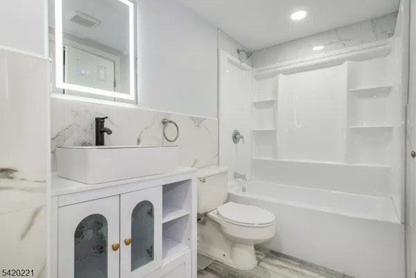 $3,000 | 446 Passaic Street, Unit 3F, Hackensack, NJ 07601