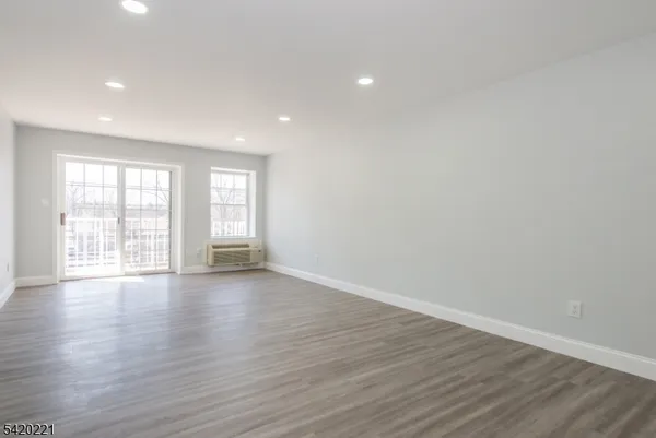 $3,000 | 446 Passaic Street, Unit 3F, Hackensack, NJ 07601