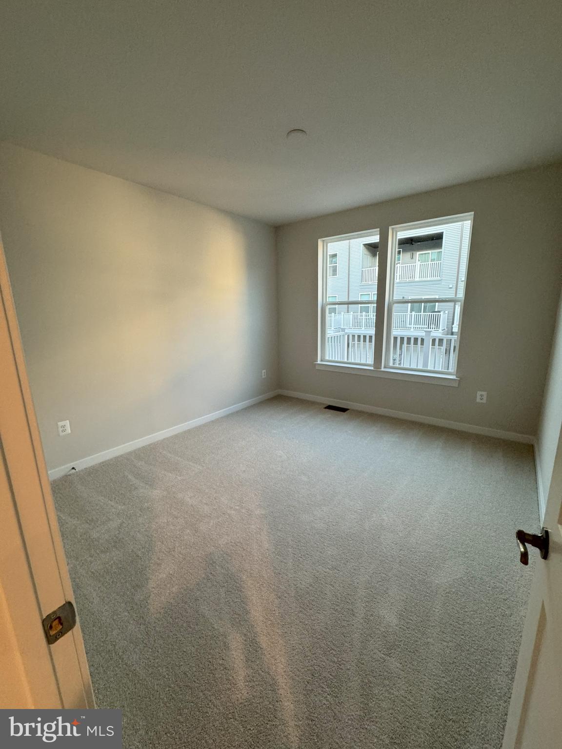 14128 Gypsum Loop, Unit 71 Chantilly, VA 20151 - Photo 13 of 14 2nd bedroom