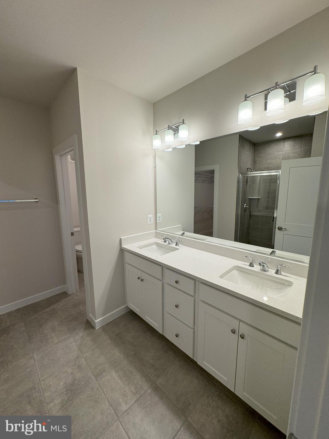 14128 Gypsum Loop, Unit 71 Chantilly, VA 20151 - Photo 9 of 14 master bathroom