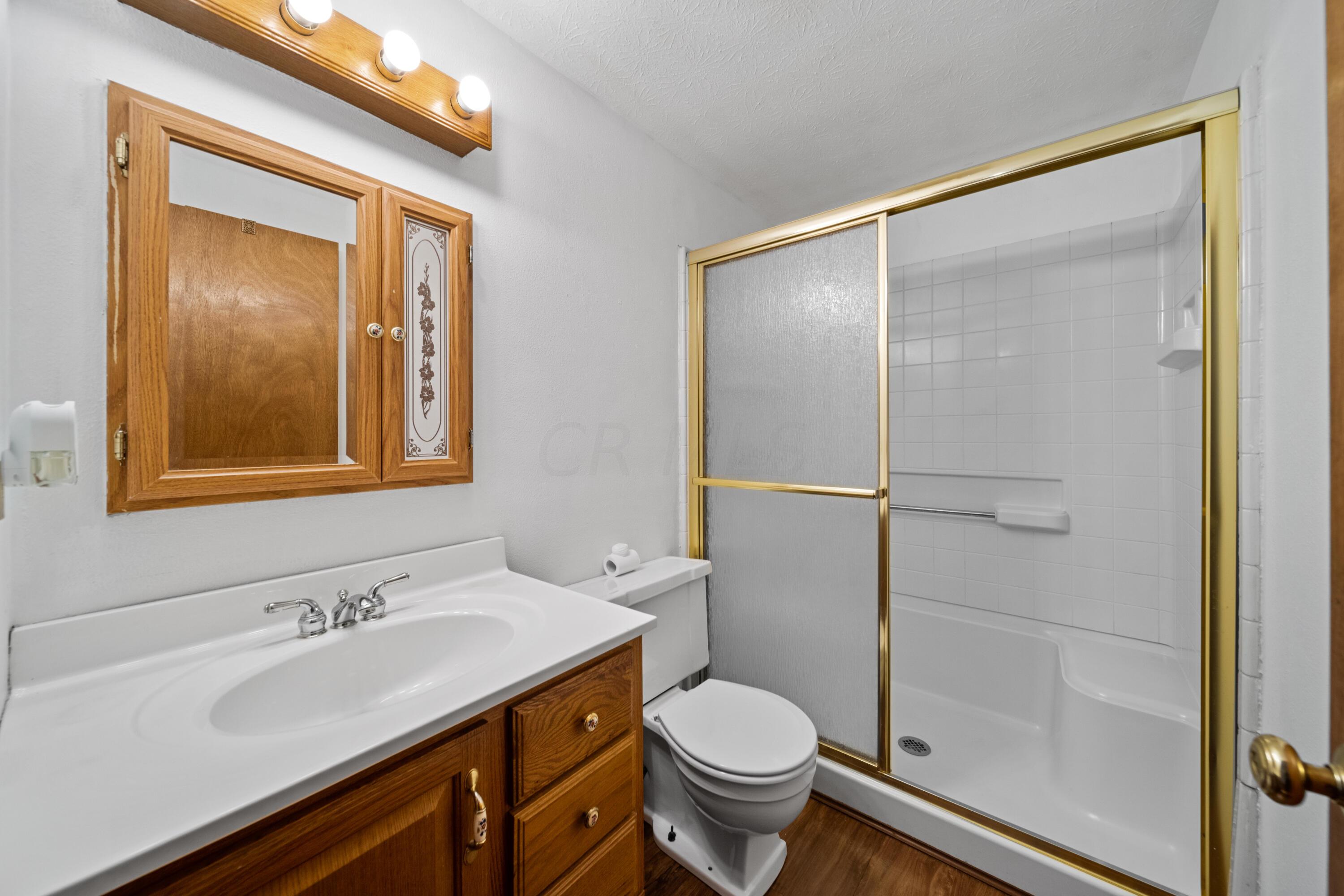 3777 Adell Road Columbus, OH 43228 - Photo 17 of 28 DSC01417