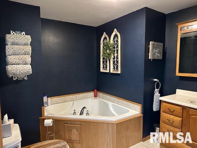 891 Township Road Stronghurst, IL 61480 - Photo 19 of 35 Gallery Image 19