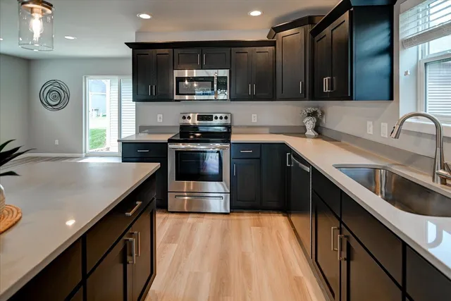 $442,900 | 6567 Prairie Wood Drive, McFarland, WI 53558