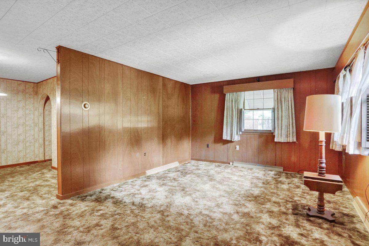 1041 Commonwealth Boulevard Reading, PA 19607 - Photo 6 of 26 Gallery Image 6